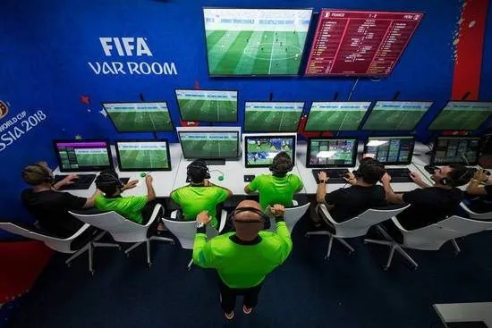 世界杯上备受争议的VAR技术是怎么诞生的？