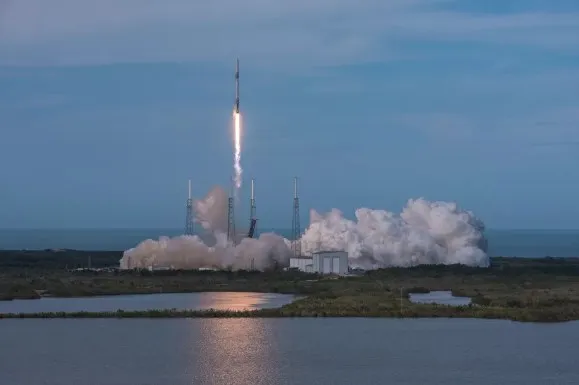 SpaceX猎鹰9火箭今天发射！