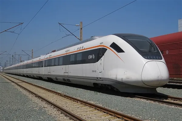 8月8日起 京津城际铁路复兴号按时速350公里运行：票价不变