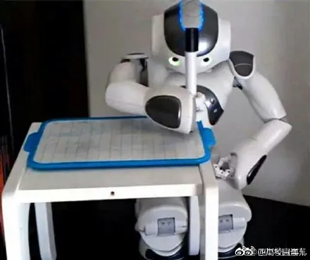 机器人做北京文科数学卷得105分 耗时20min