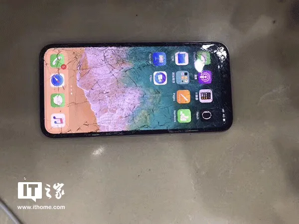 京东碎屏保上线！苹果iPhone X碎了直接换机哦！