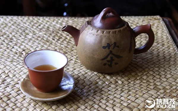 大学生致信马化腾 呼吁qq添加“中国茶”表情