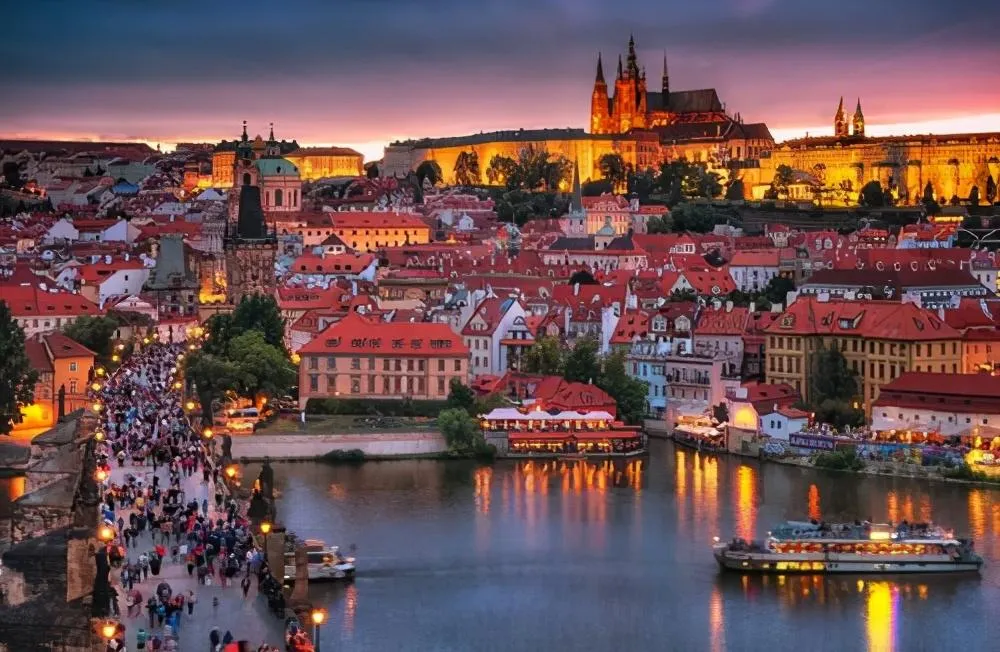 布拉格是哪里的国家(捷克的首都，欧洲著名的旅游城市)