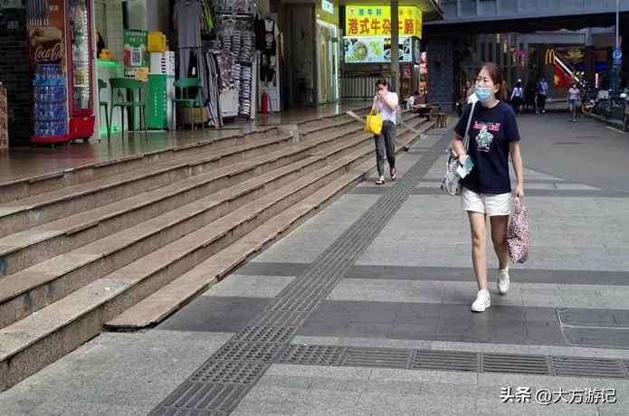 深圳最繁华的地方在哪里 | 深圳市哪条商业街最热闹