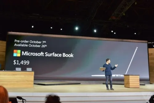 微软新品Surface Book完爆苹果 续航高达12小时 