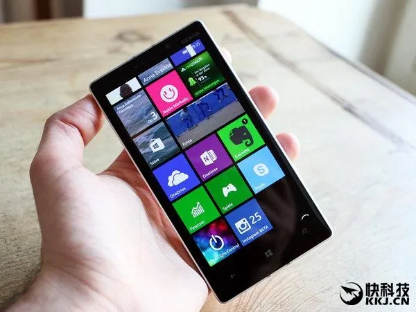 Lumia销量惨不忍睹 微软承认售价过高