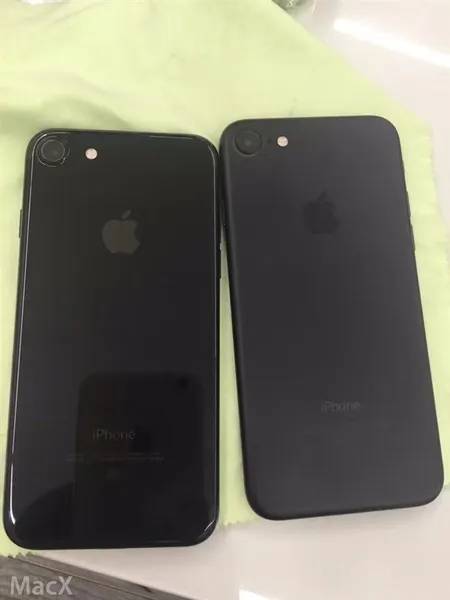 iphone 7黑色和亮黑色真机开箱对比图 配图亮点自寻