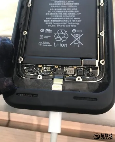 iPhone 7防水吗？iPhone 7智能电池套防水实测