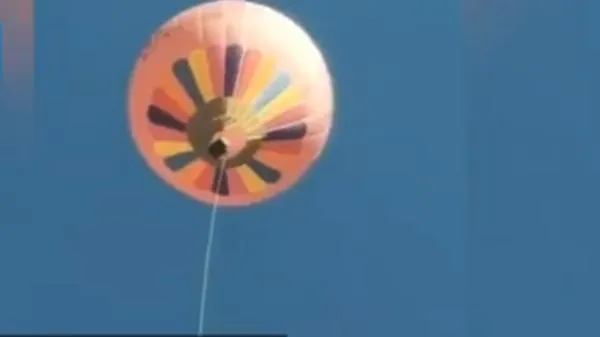 云南一景区工作人员从热气球坠亡什么情况？现场坠落瞬间画面曝光