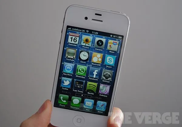 新一代iPhone将有更薄的屏幕