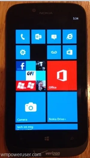 诺基亚Lumia822发售时间泄露白色版本亮相