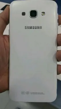 最薄的三星手机 Galaxy A8谍照抢先看 