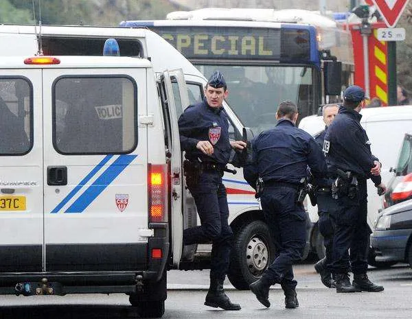 法国44名警察自杀身亡这是怎么回事？为什么法国警察自杀身亡？