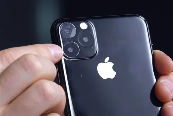 最接近真机的模型曝光 iPhone 11 Max就长这样