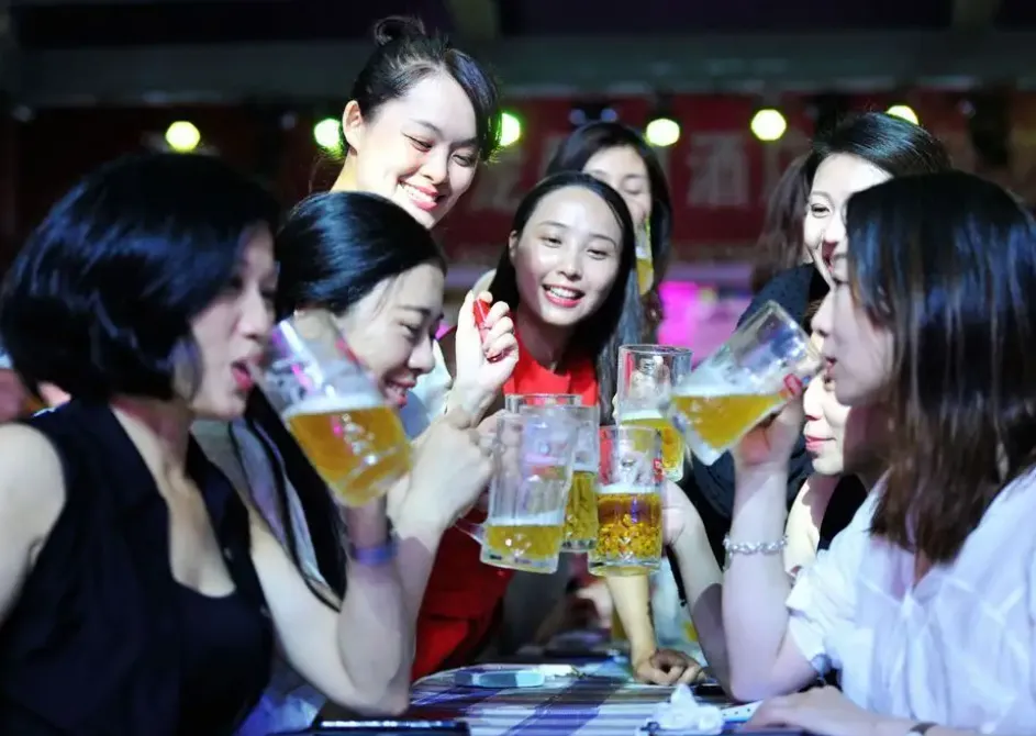中国啤酒排名前十品牌大全 | 国内有哪些好喝又不贵的啤酒