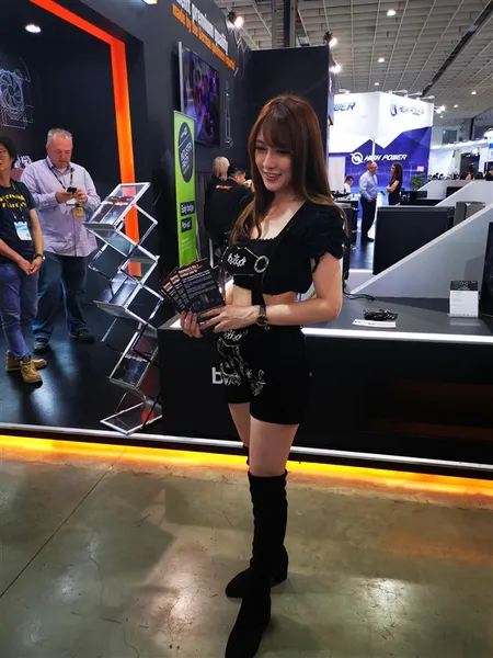 COMPUTEX 2019现场ShowGirl图赏：美不胜收