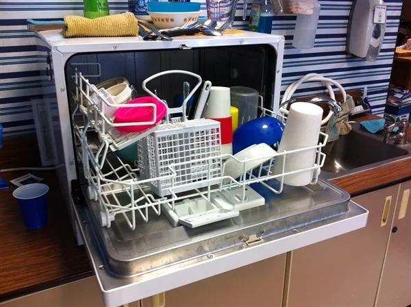 洗碗机好用吗？洗碗机到底有没有必要买？