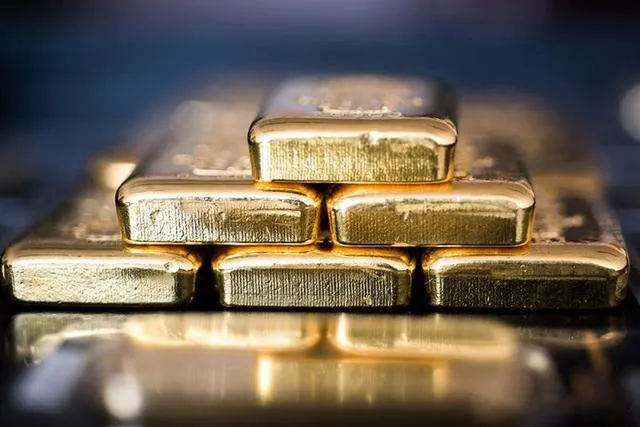 一吨美元和一吨黄金、一吨人民币哪个值钱(哪个比较划算)